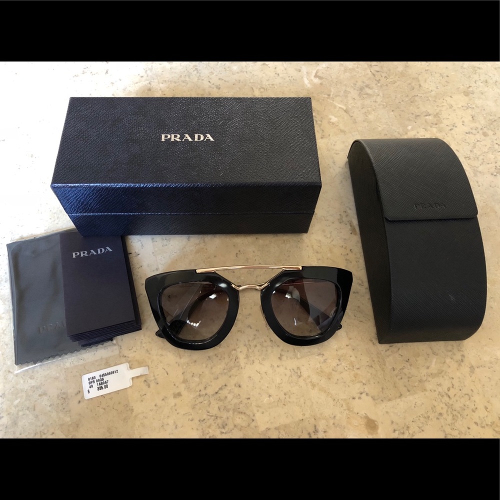 Authentic black Prada sunglass 1AB0A7